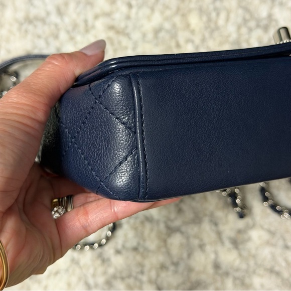 Chanel Navy Quilted Handbag - Picture 15 of 16